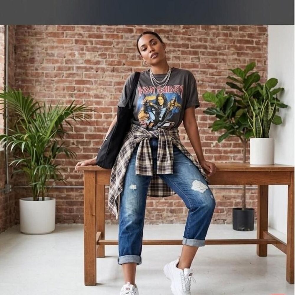 Express Women's Blue and Navy Jeans